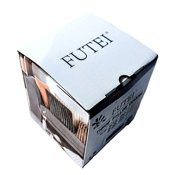 FUTEI Holiday Red Faux Fur w/Silver Snowflakes & Stars Pillow Covers 18" Set 2 - Picture 10 of 10